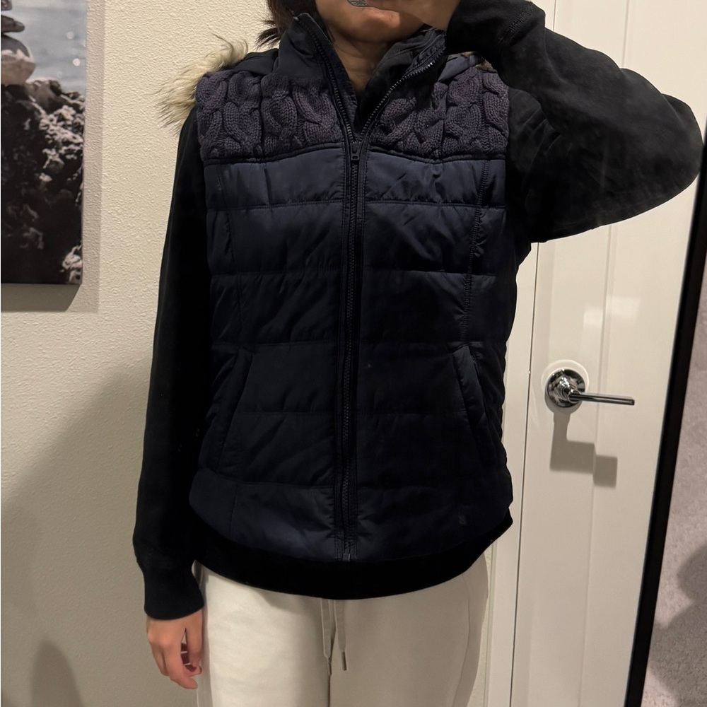 Aeropostale vest